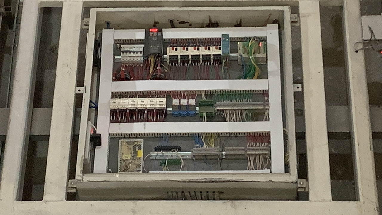 پارکینگ زیرزمینی دل آرا